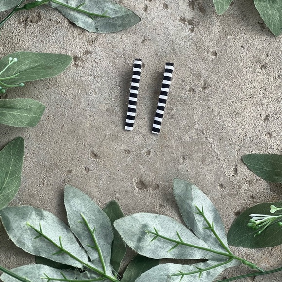 Hair Clips - Picture 12 of 15